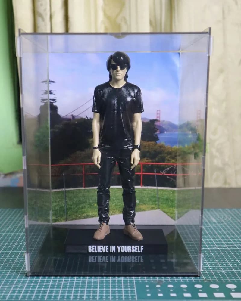 Sesudah — figure 3D